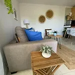 Appartement Apartamerica Garden - 150 Metres From The *