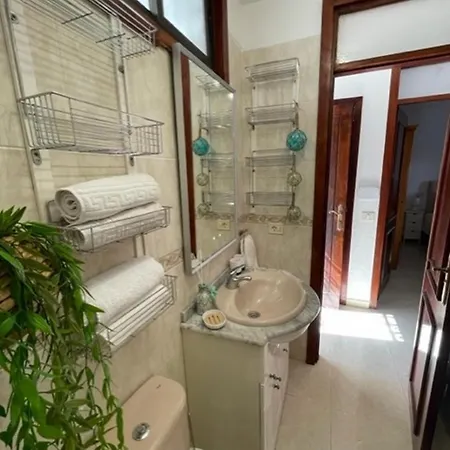 Apartamerica Garden - 150 Metres From The 아파트